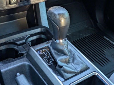 2019 Toyota Tacoma 2WD 2WD SR5 Double Cab 5' Bed V6 AT (GS)