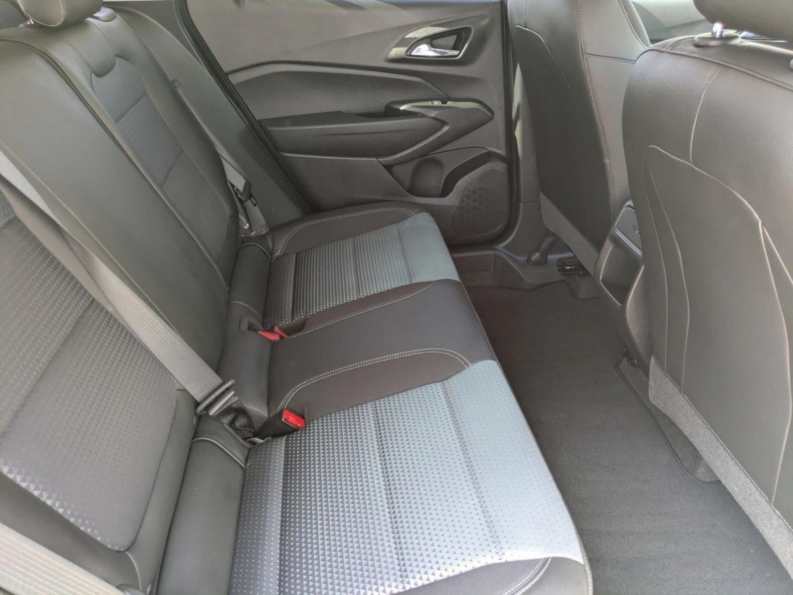 2026 Chevrolet Trax FWD 4dr LT