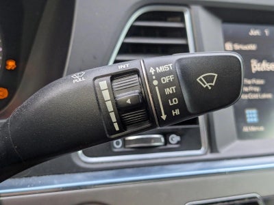 2017 Hyundai SONATA Hybrid SE 2.0L