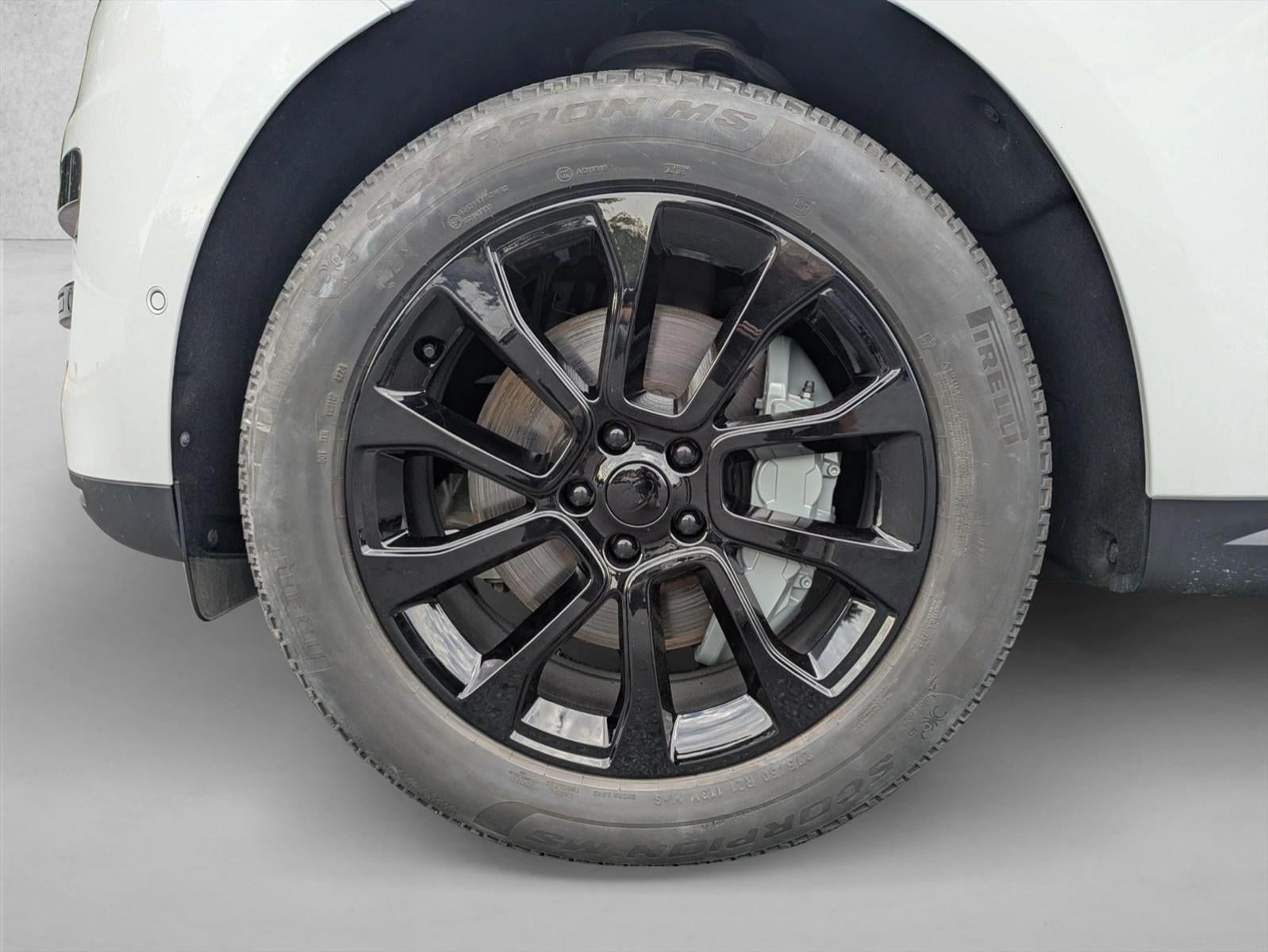 2025 Land Rover Range Rover Sport P360 SE