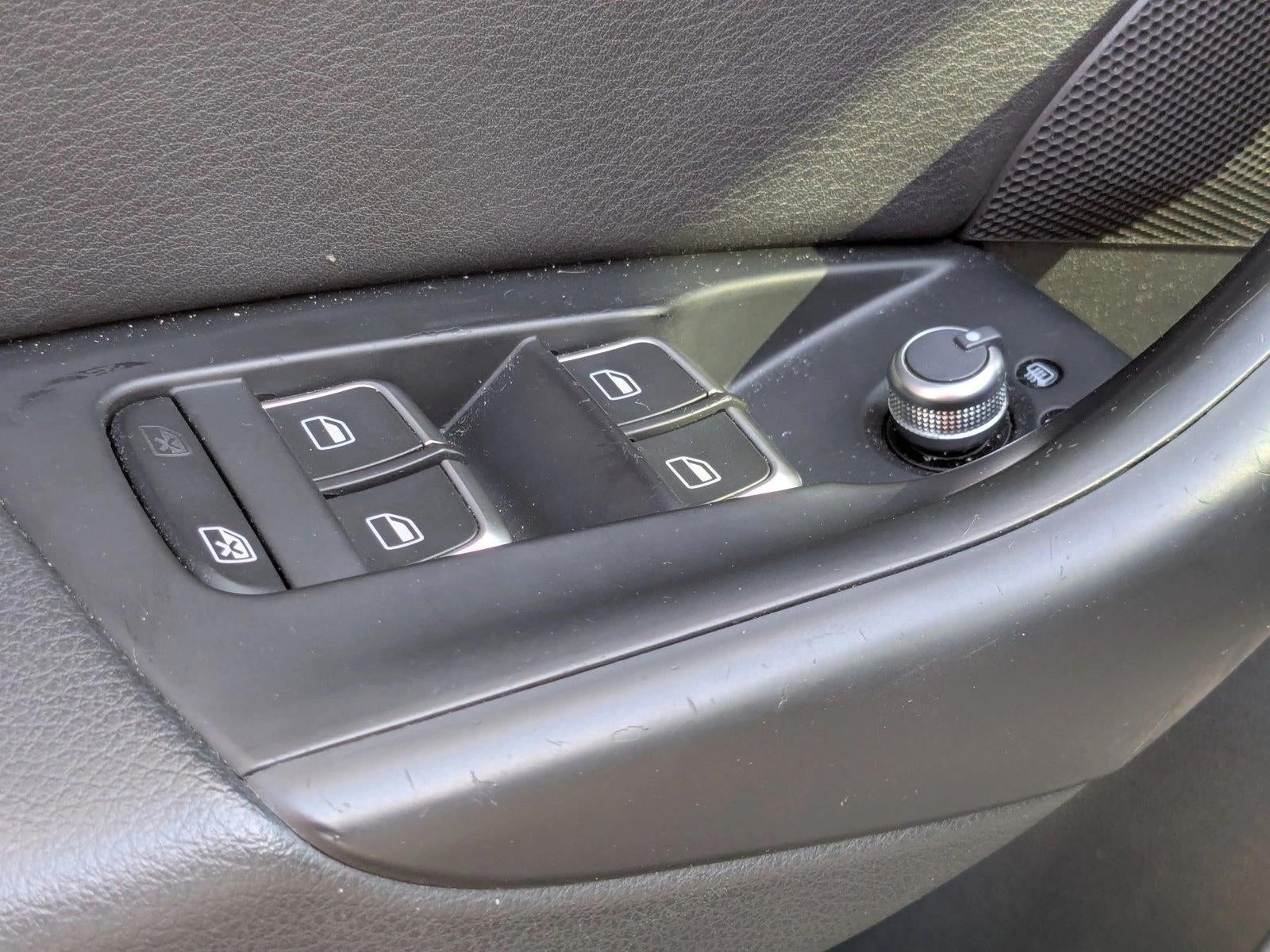 2017 Audi Q3 2.0 TFSI Premium quattro AWD