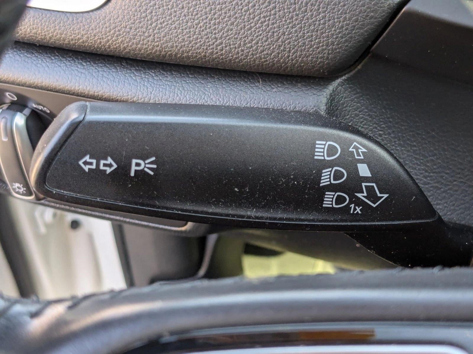 2017 Audi Q3 2.0 TFSI Premium quattro AWD