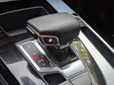 2023 Audi Q5 S line Prestige 55 TFSI e quattro