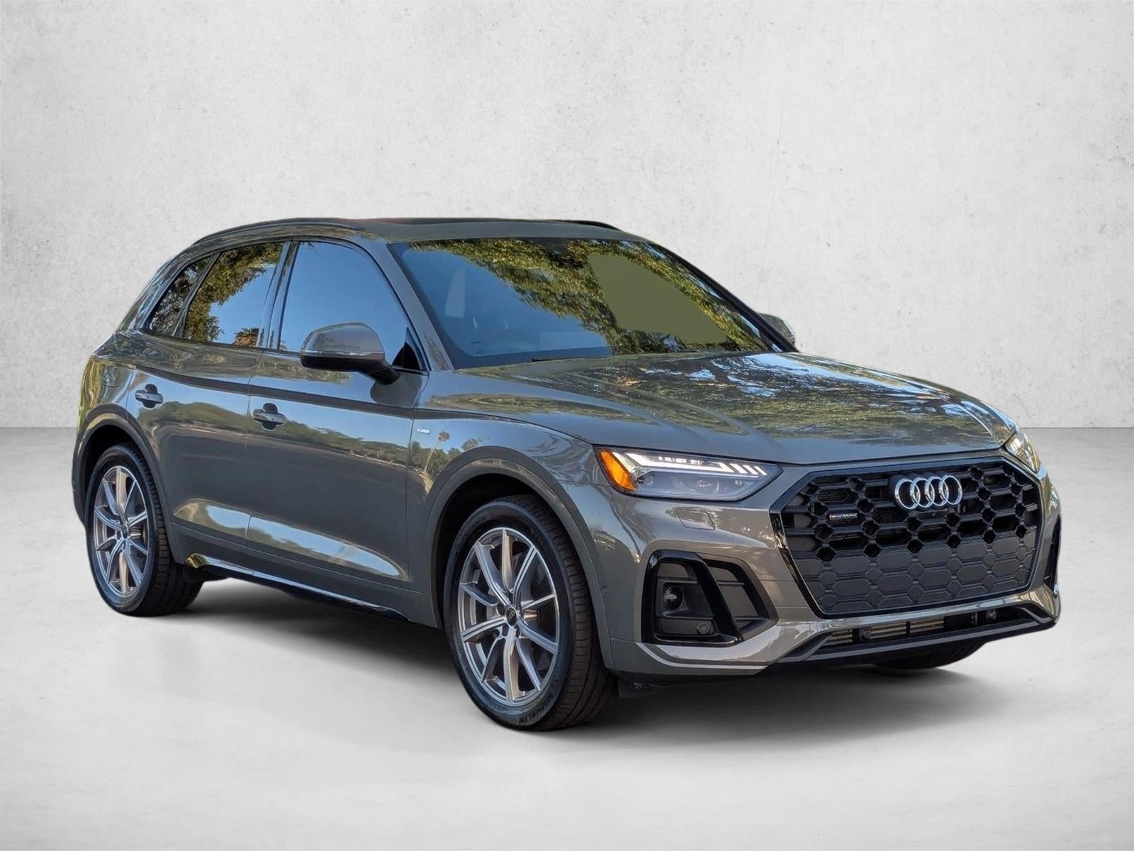 2023 Audi Q5 S line Prestige 55 TFSI e quattro