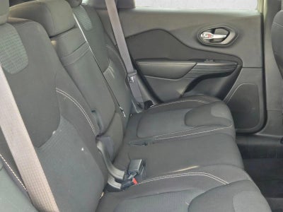 2016 Jeep Cherokee FWD 4dr Latitude