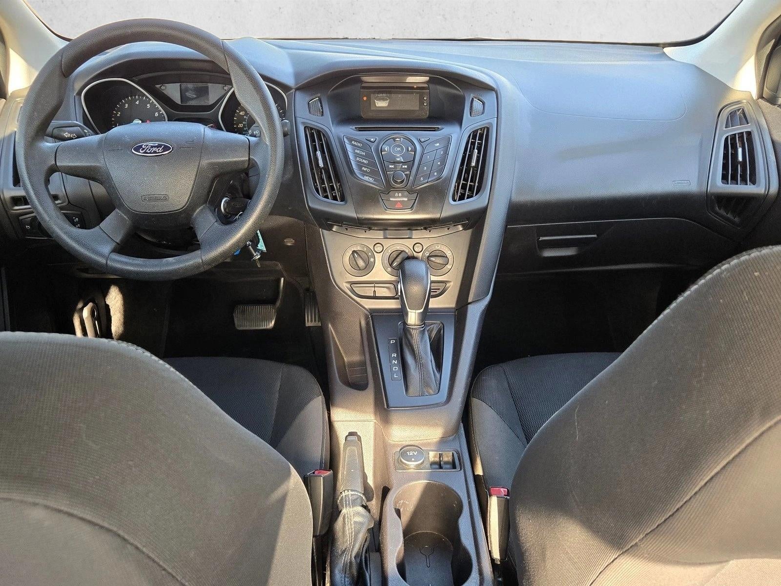 2014 Ford Focus 4dr Sdn S