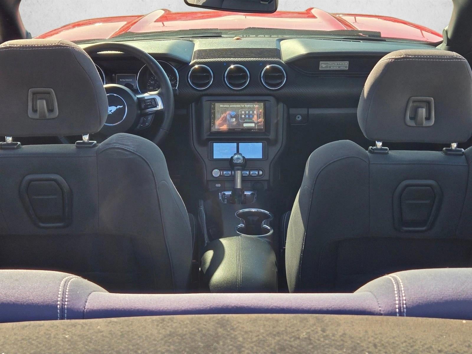 2015 Ford Mustang 2dr Conv V6