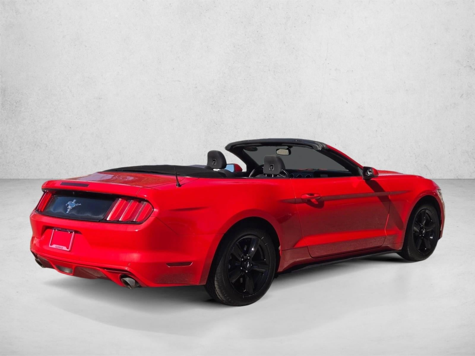 2015 Ford Mustang 2dr Conv V6
