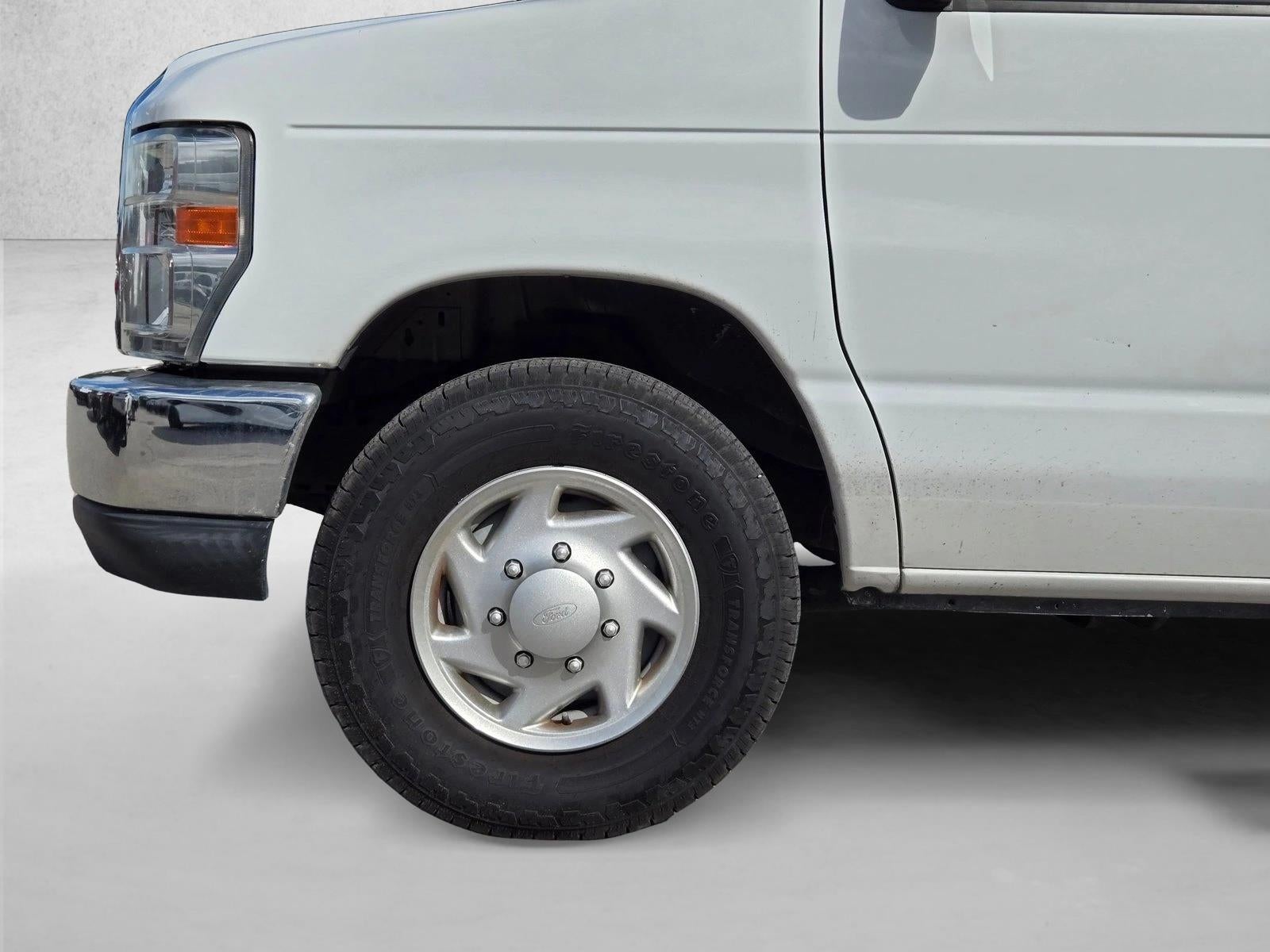2014 Ford Econoline Wagon E-350 Super Duty Ext XLT