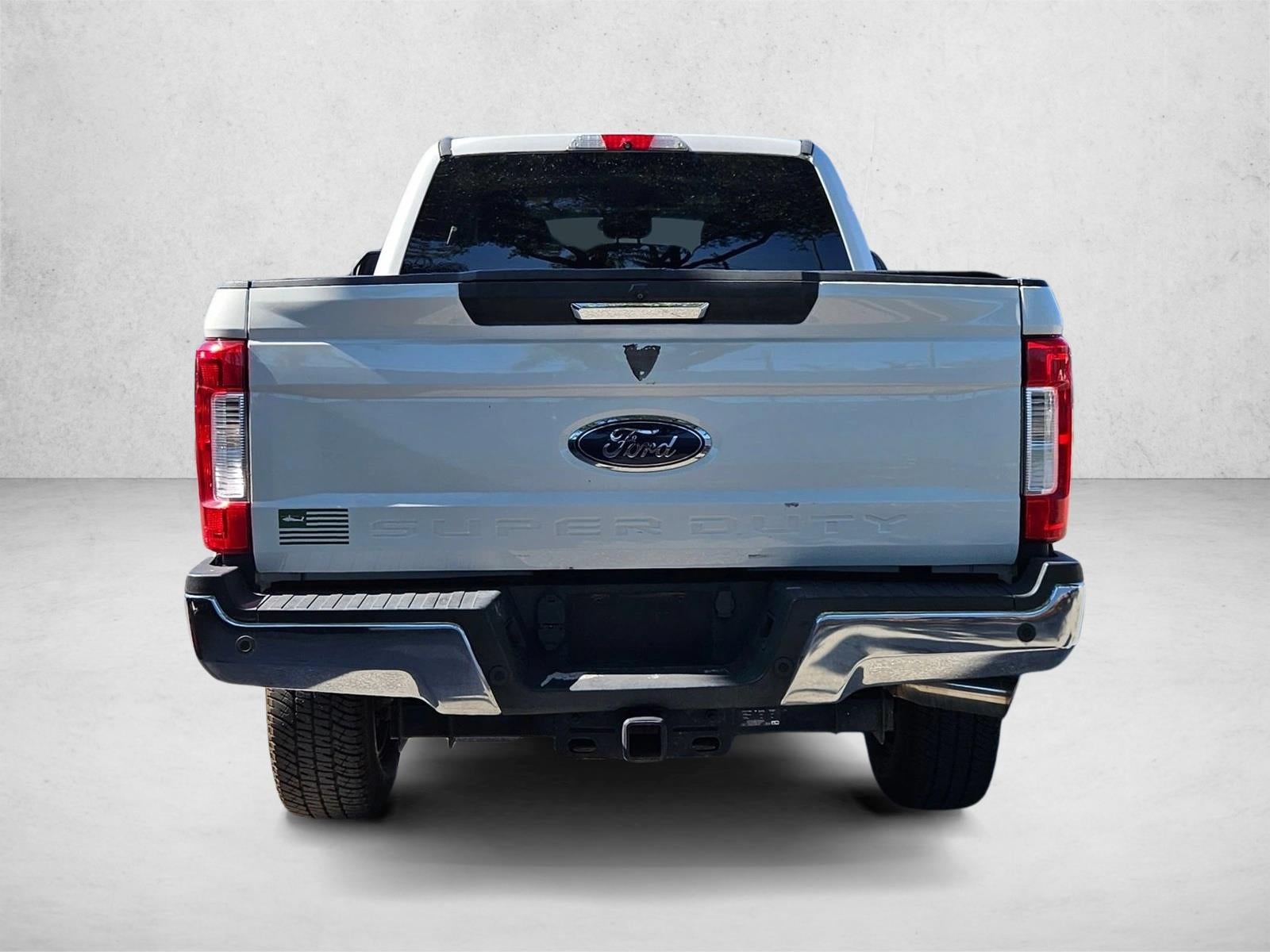 2018 Ford Super Duty F-250 SRW XLT 4WD Crew Cab 8' Box