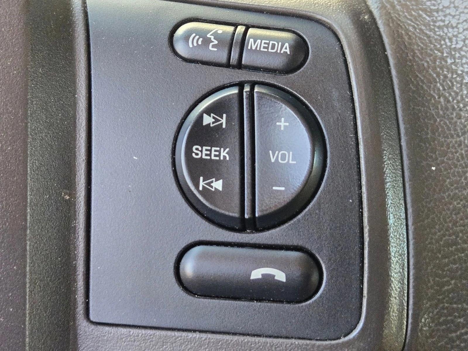 2014 Ford Super Duty F-350 SRW 2WD Crew Cab 6-3/4 Ft Box Lariat