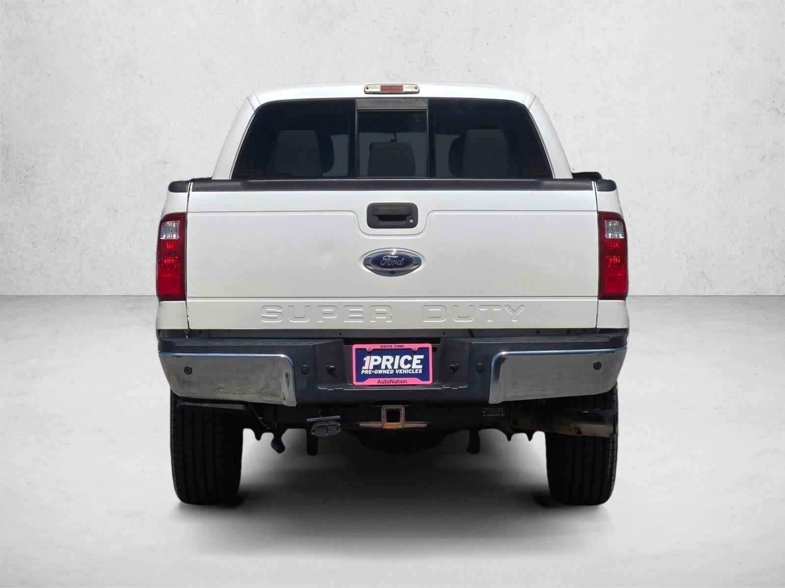 2015 Ford Super Duty F-350 SRW 4WD Crew Cab 6-3/4 Ft Box Lariat