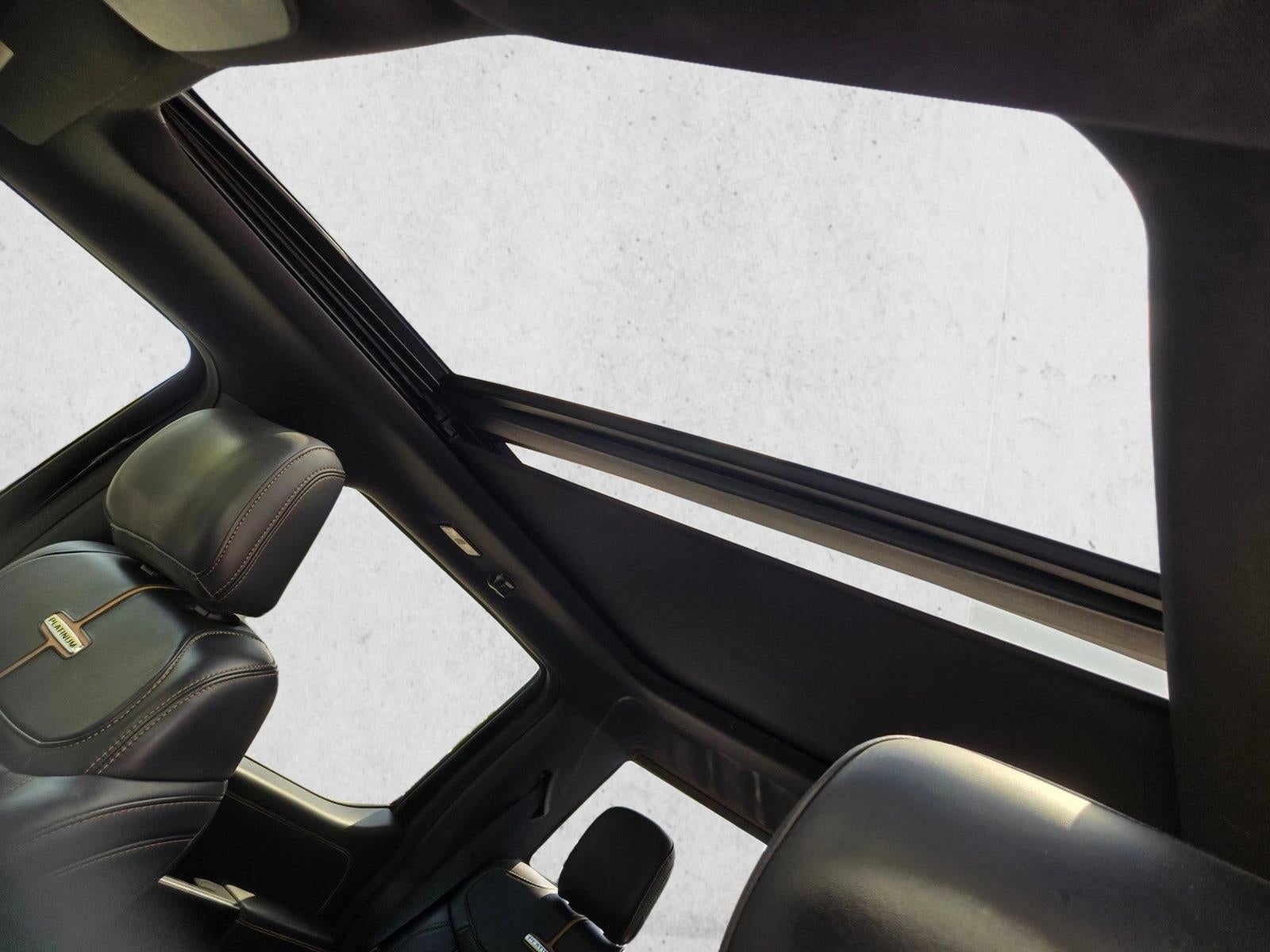 2022 Ford F-150 Platinum 2WD SuperCrew 5.5' Box