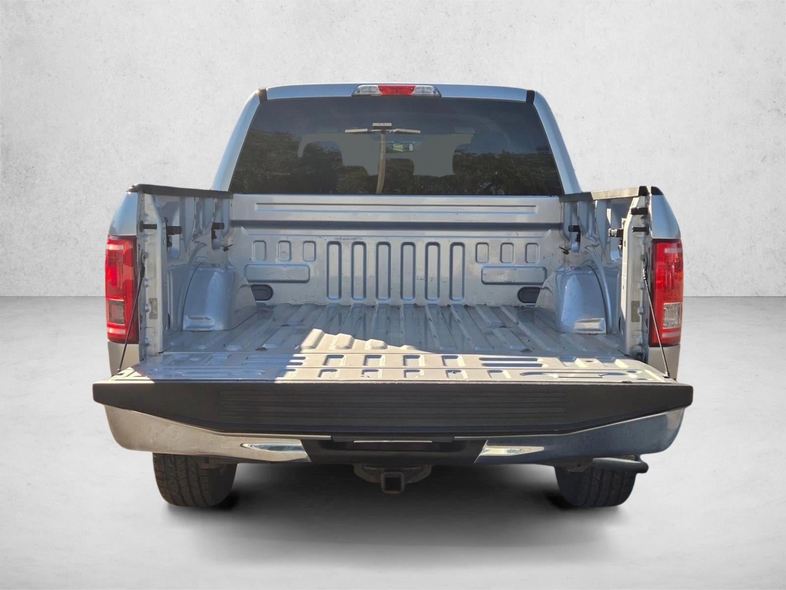 2016 Ford F-150 2WD SuperCrew 5-1/2 Ft Box XLT