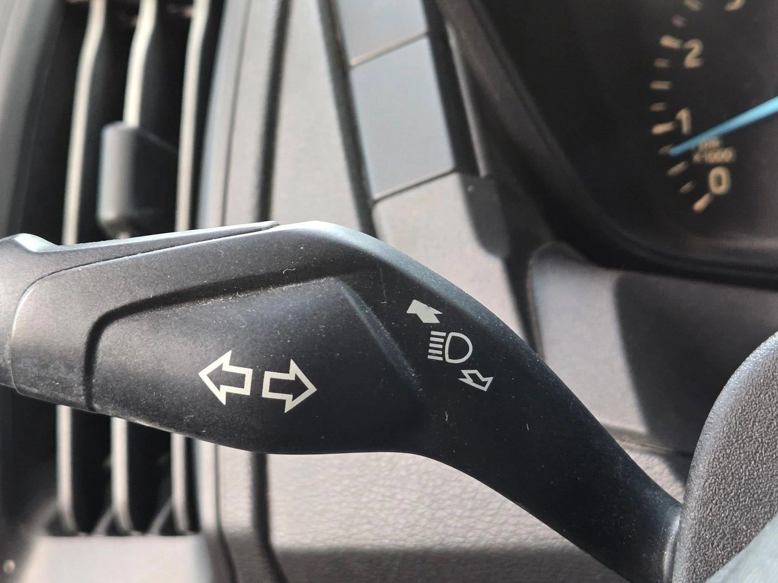 2018 Ford Transit Van T-250 148" Med Rf 9000 GVWR Sliding RH Dr