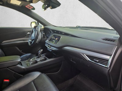 2023 Cadillac XT4 FWD 4dr Premium Luxury
