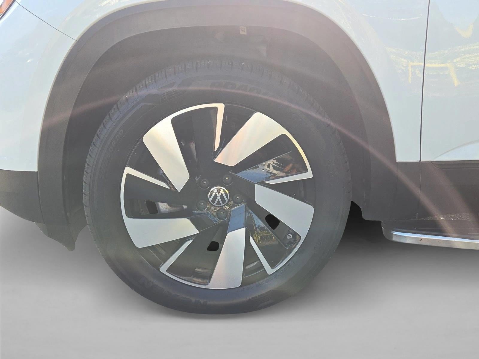 2024 Volkswagen Atlas Cross Sport 2.0T SE w/Technology FWD