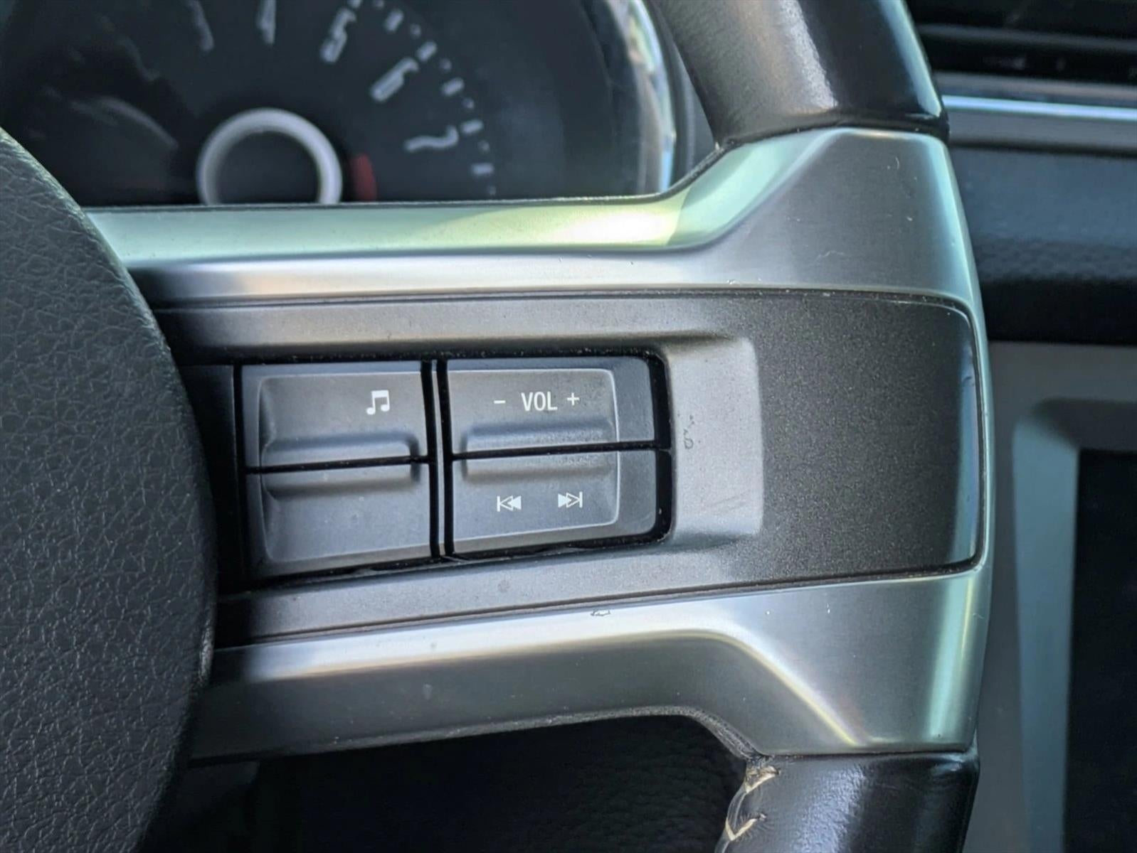 2014 Ford Mustang 2dr Cpe V6