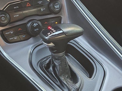 2019 Dodge Challenger SXT RWD