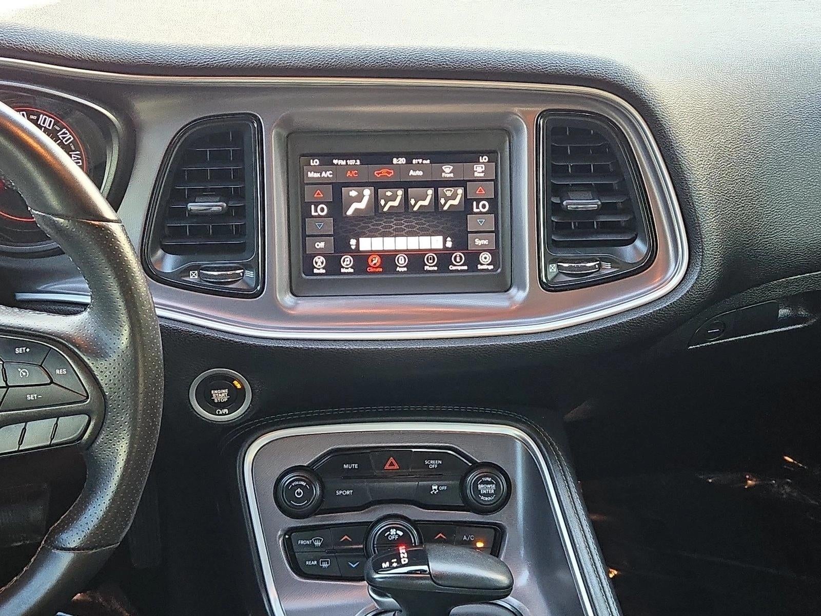 2019 Dodge Challenger SXT RWD