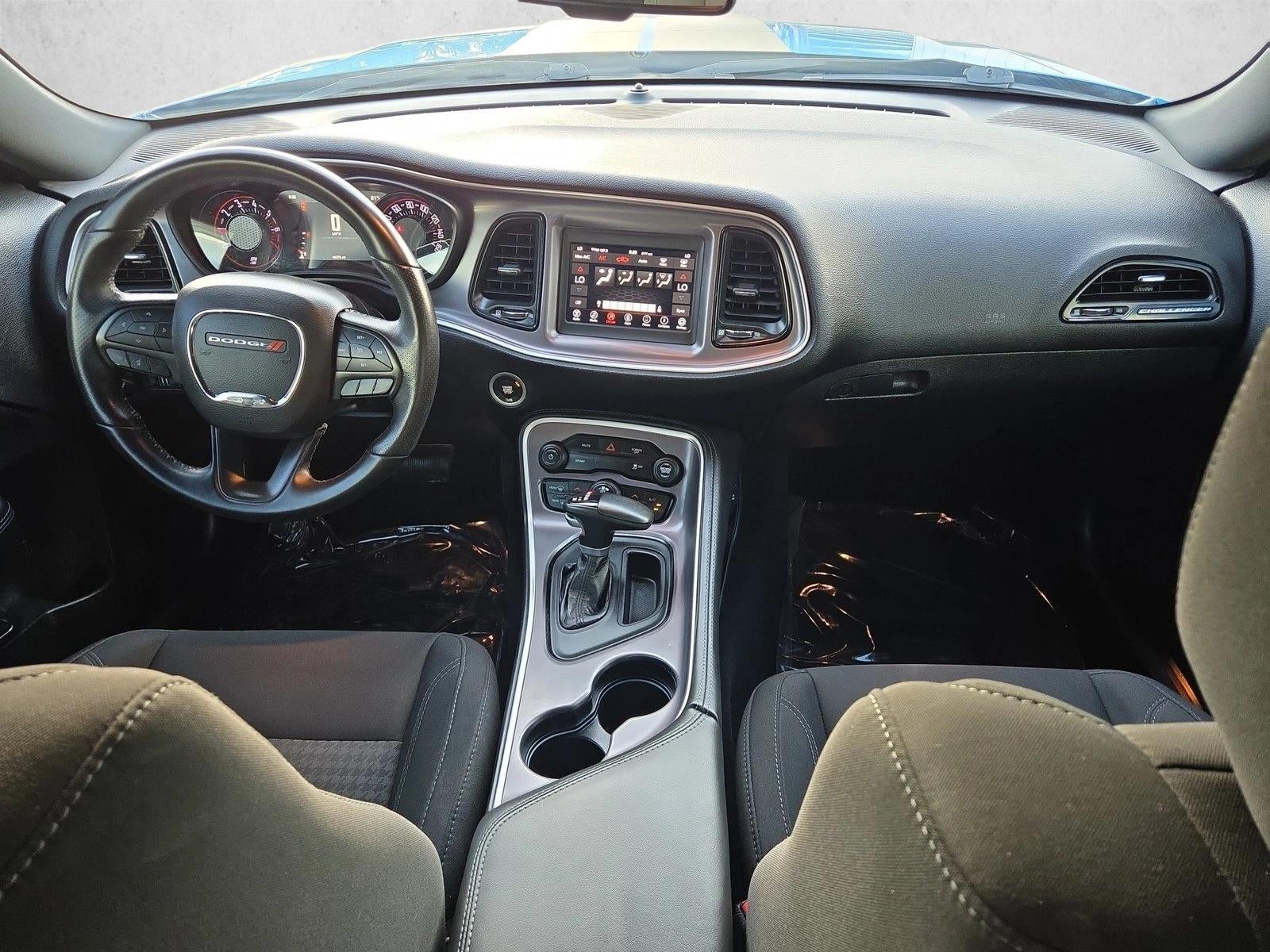 2019 Dodge Challenger SXT RWD