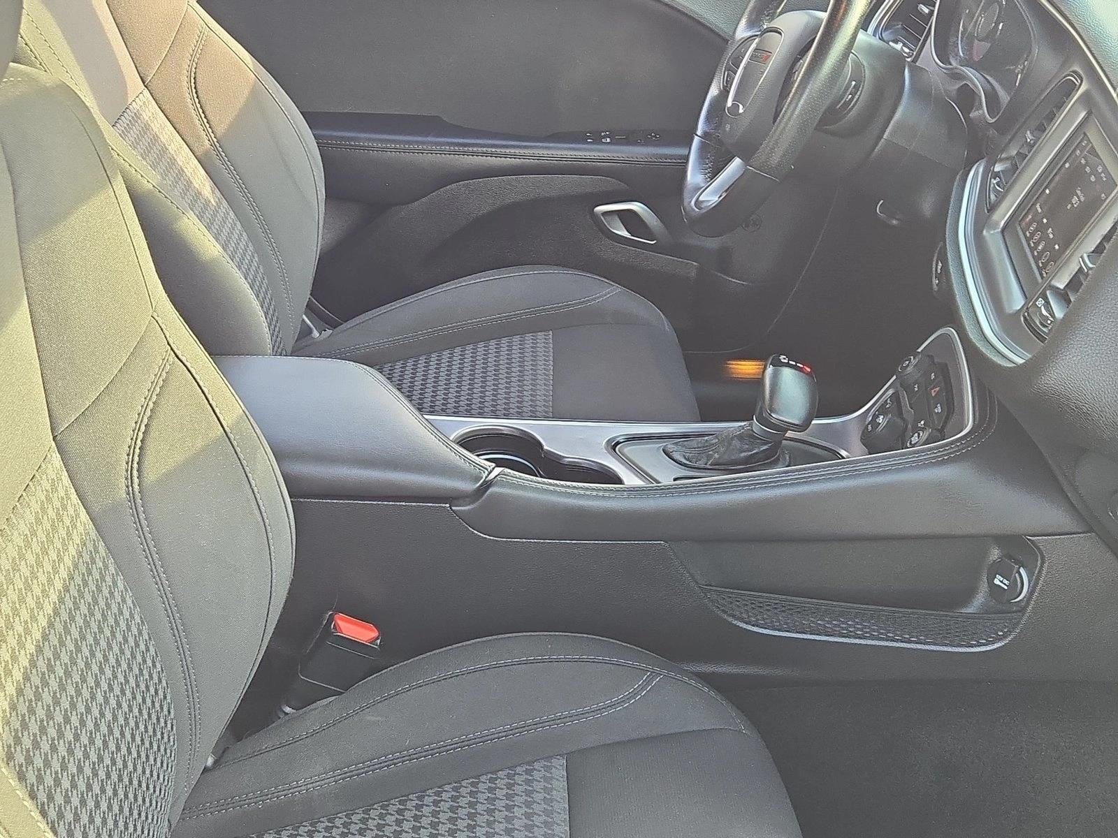 2019 Dodge Challenger SXT RWD