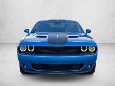 2019 Dodge Challenger SXT RWD