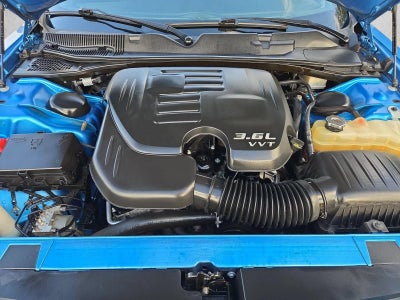 2019 Dodge Challenger SXT RWD