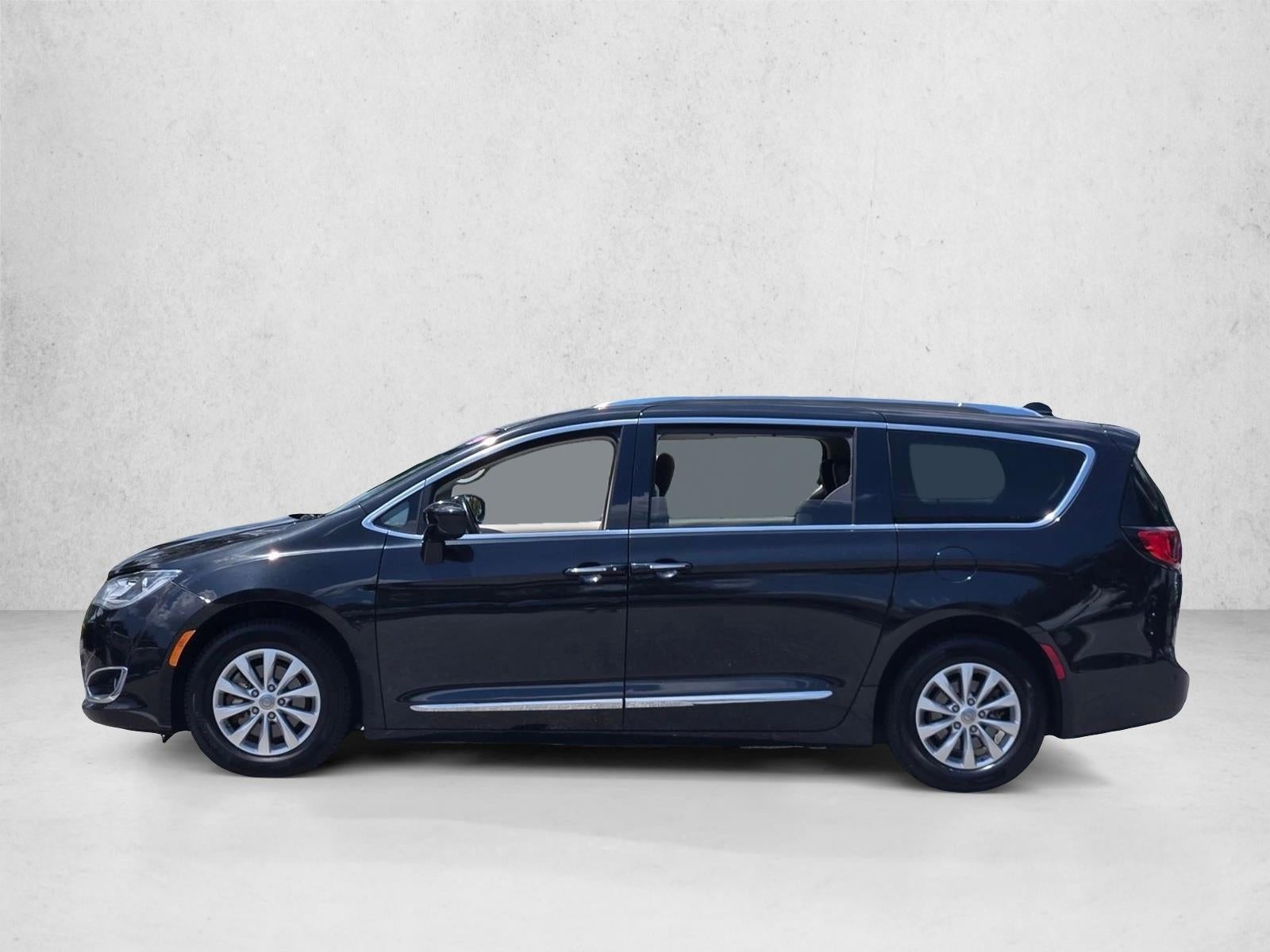2019 Chrysler Pacifica Touring L FWD