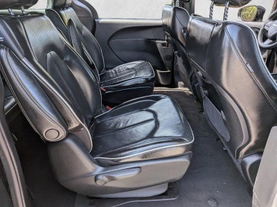 2022 Chrysler Pacifica Hybrid Limited FWD