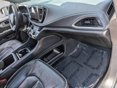 2022 Chrysler Pacifica Hybrid Limited FWD