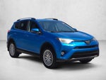 2017 Toyota RAV4 XLE FWD (GS)