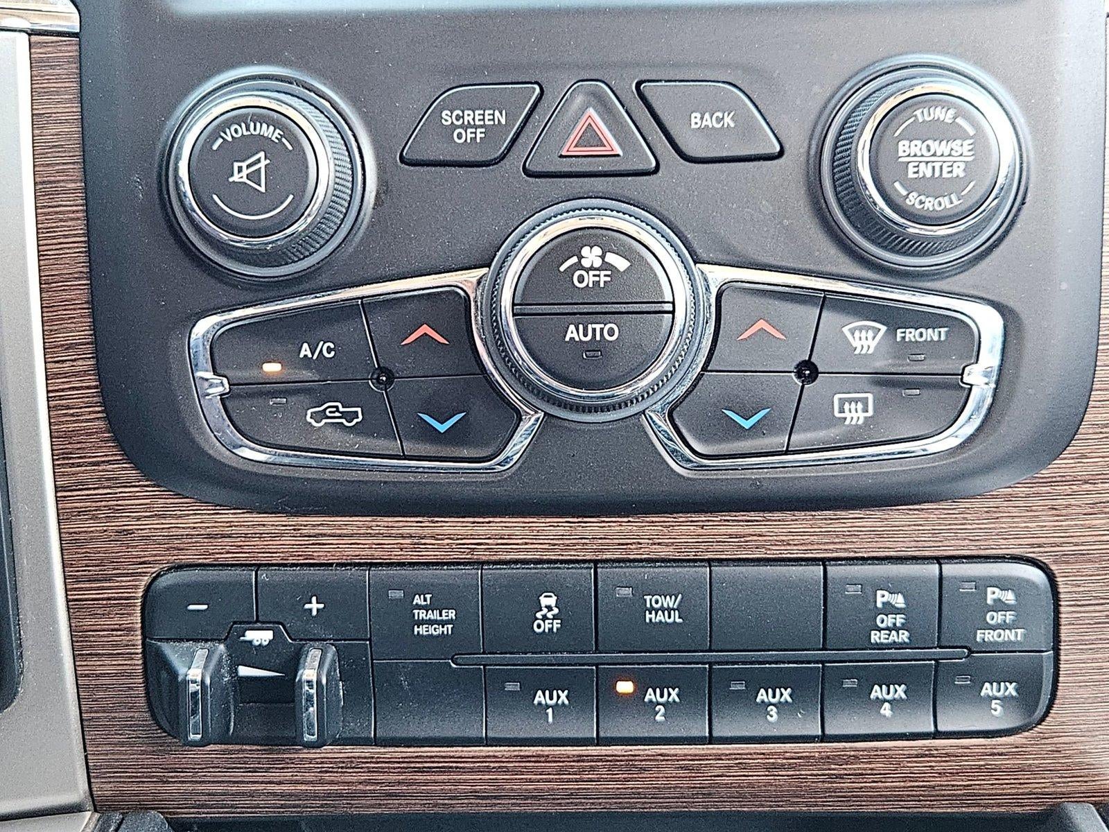 2016 RAM 2500 4WD Crew Cab 6.4 Ft Box Laramie