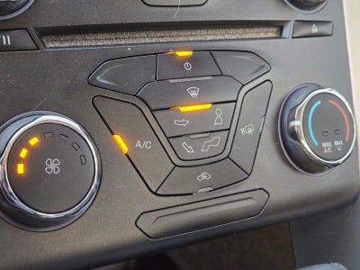 2015 Ford Fusion 4dr Sdn SE FWD