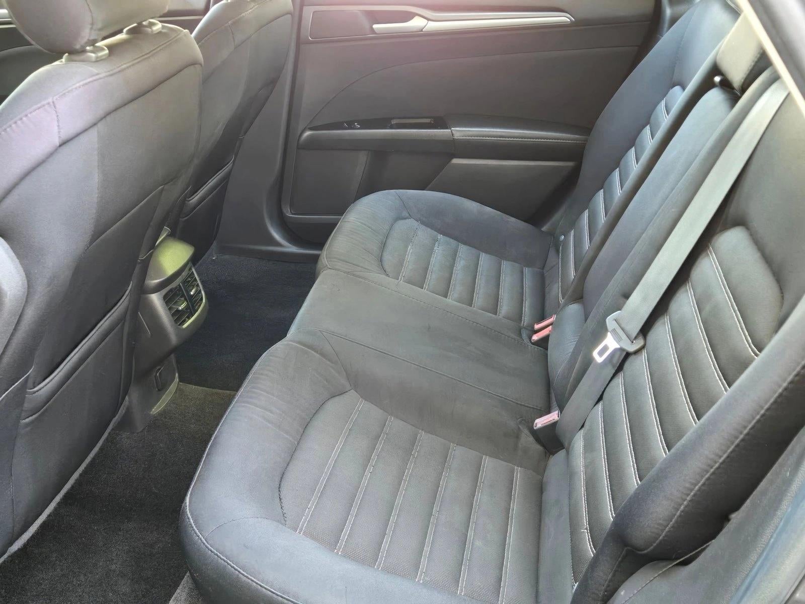 2015 Ford Fusion 4dr Sdn SE FWD