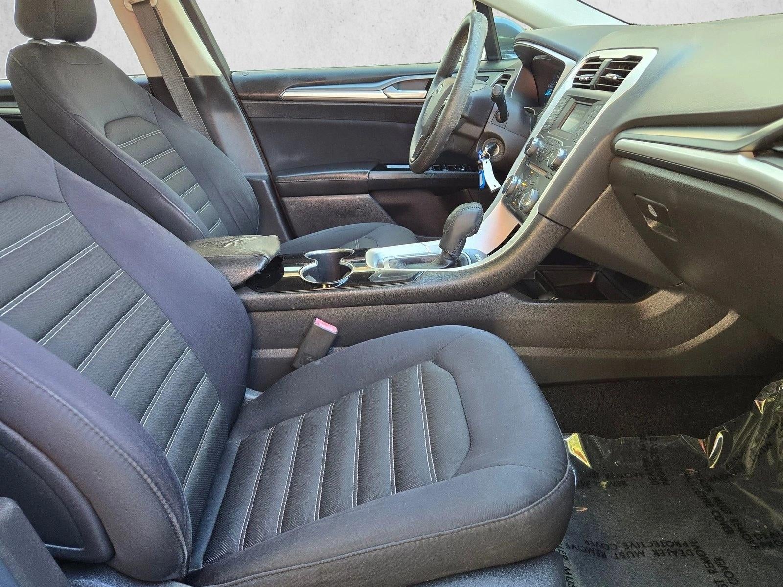 2015 Ford Fusion 4dr Sdn SE FWD