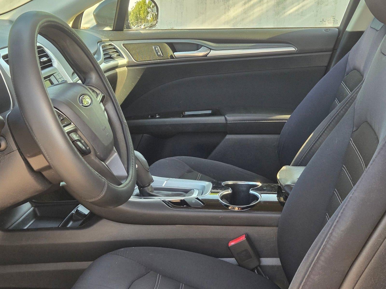 2015 Ford Fusion 4dr Sdn SE FWD