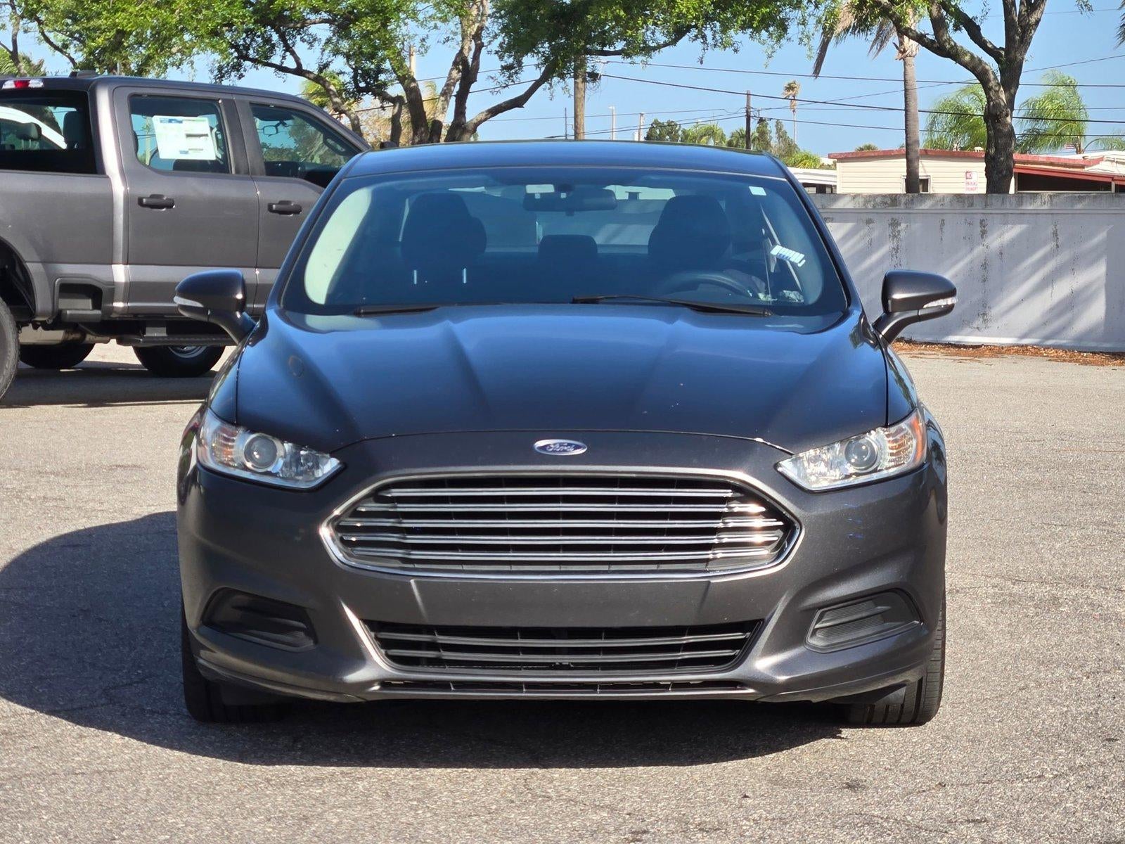 2015 Ford Fusion 4dr Sdn SE FWD