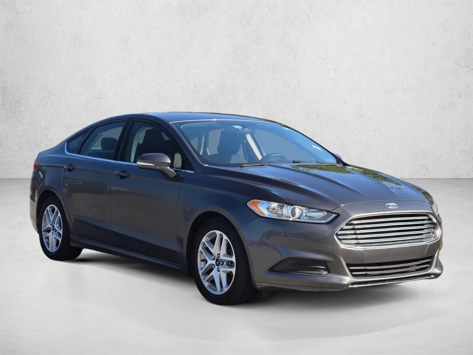 2015 Ford Fusion 4dr Sdn SE FWD