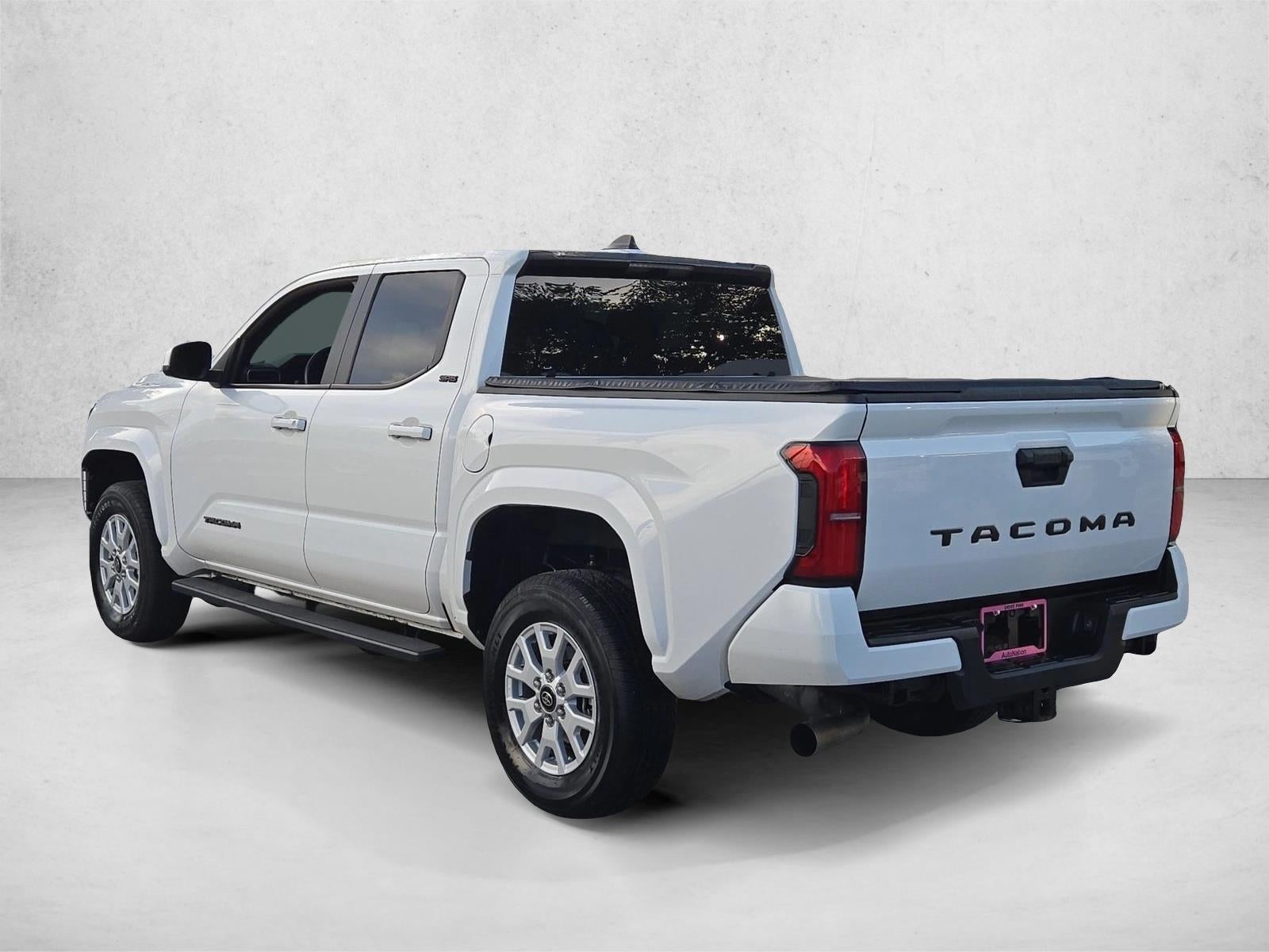 2024 Toyota Tacoma 2WD 2WD SR5 Double Cab 5' Bed AT (SE)
