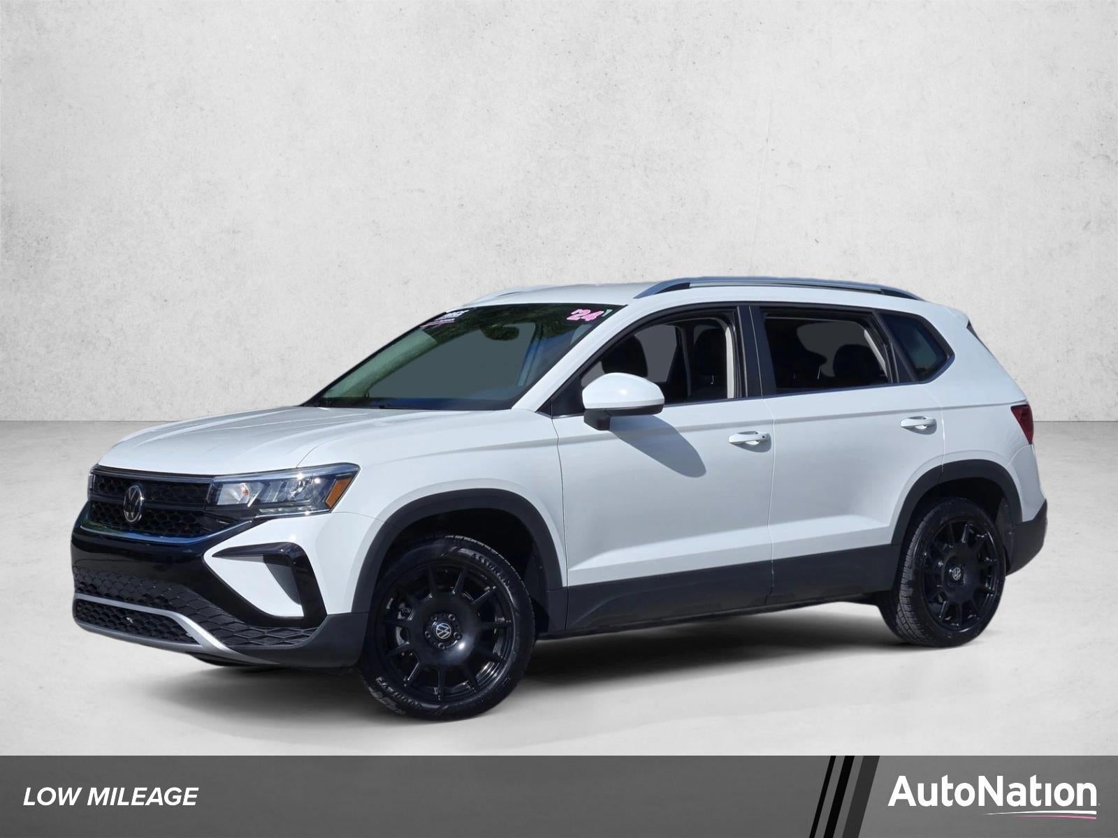 2024 Volkswagen Taos SE FWD