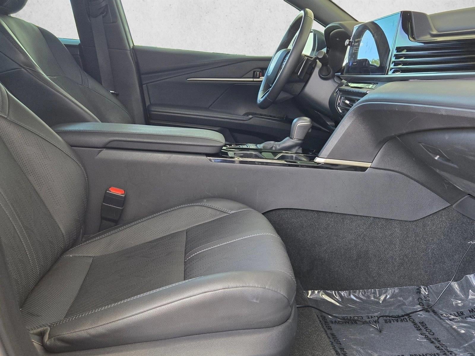 2025 Toyota Camry XSE (Natl)