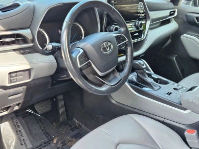 2023 Toyota Highlander Hybrid XLE AWD (Natl)