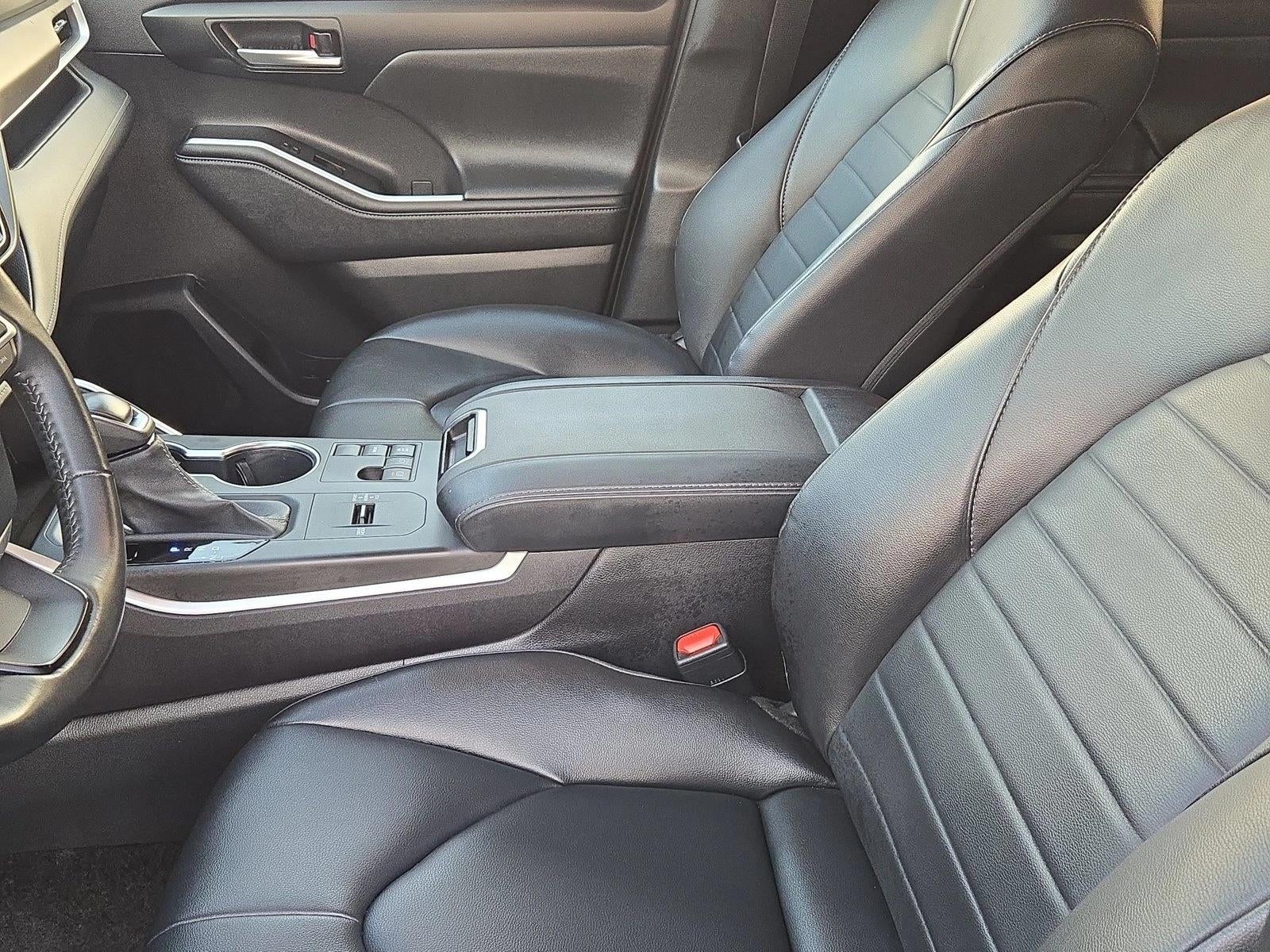 2023 Toyota Highlander XLE FWD (Natl)