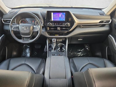 2023 Toyota Highlander XLE FWD (Natl)