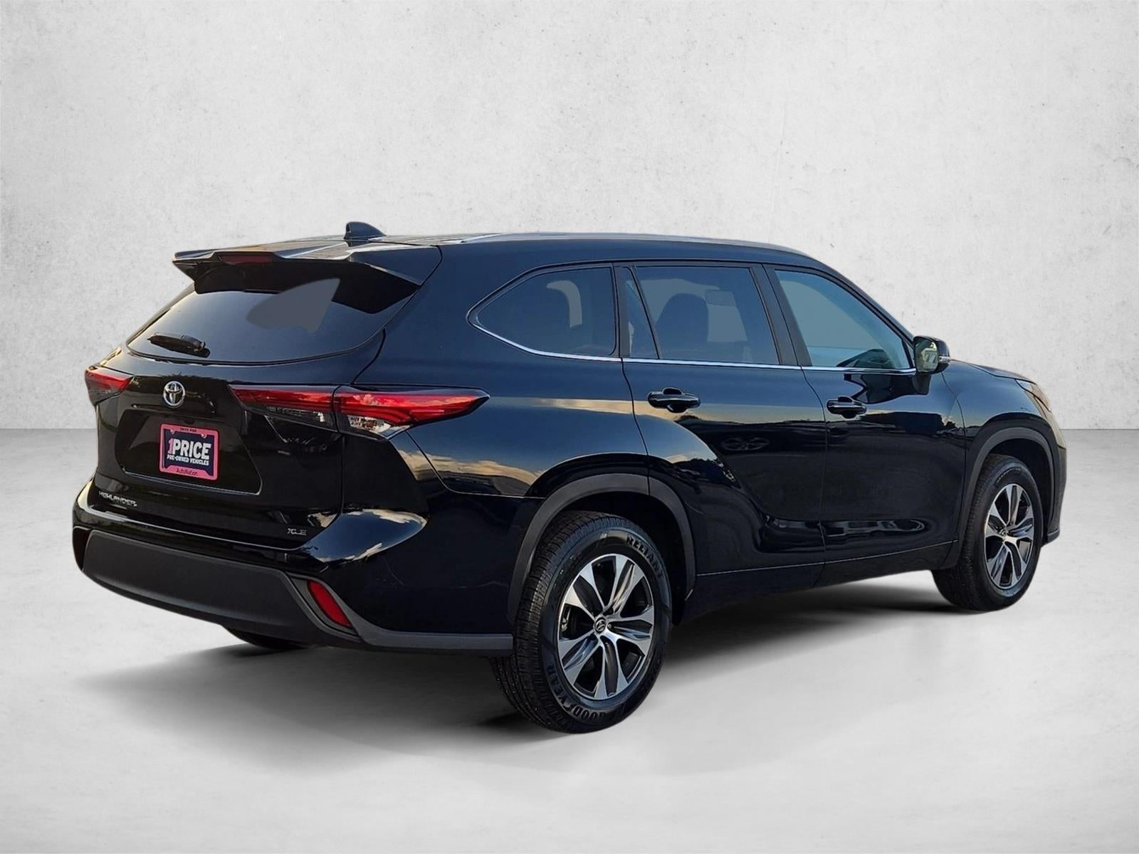 2023 Toyota Highlander XLE FWD (Natl)