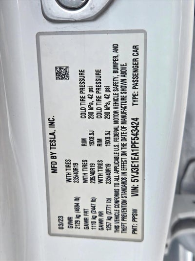 2023 Tesla Model 3 RWD