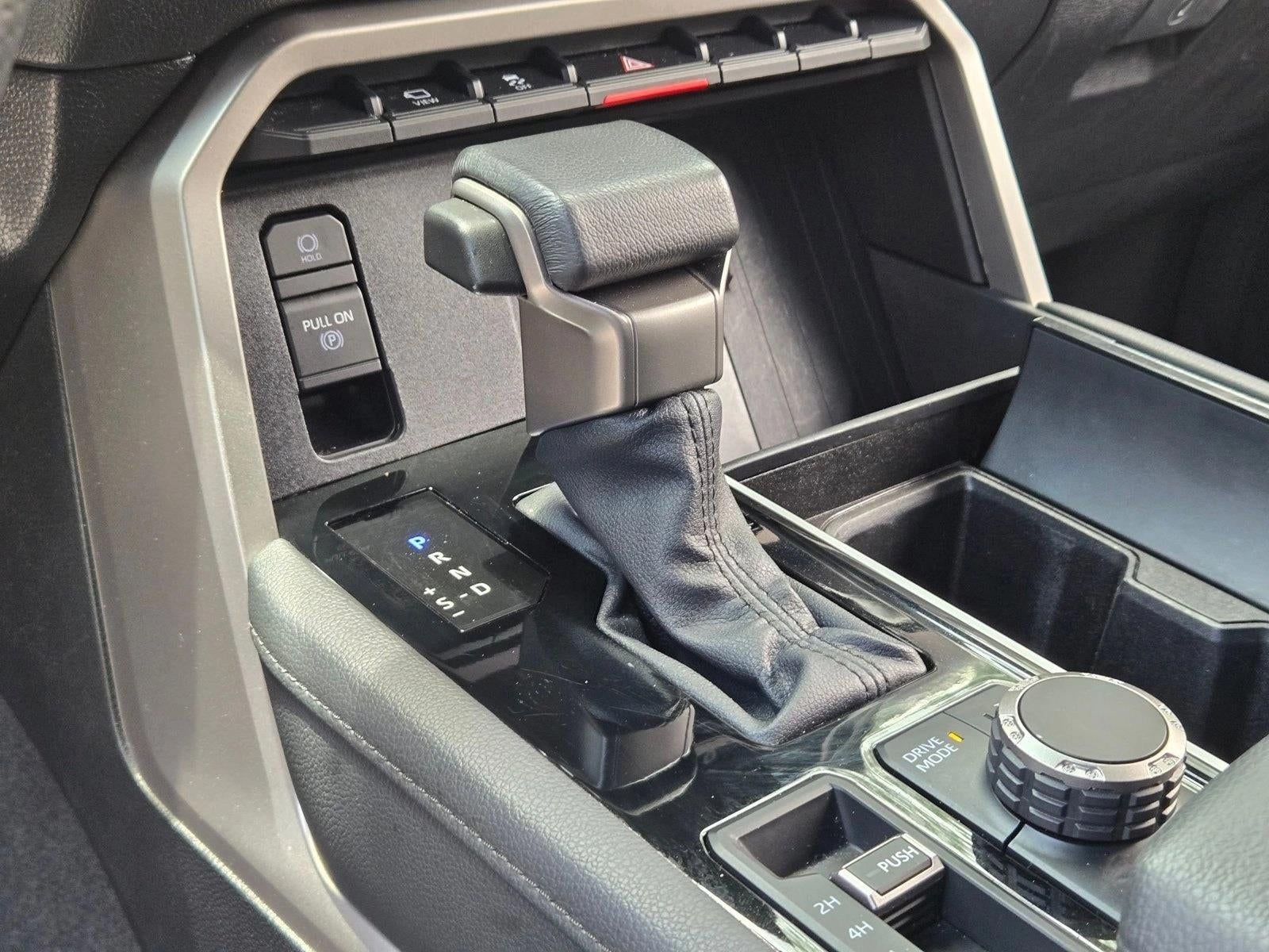 2025 Toyota Sequoia Limited 4WD (SE)