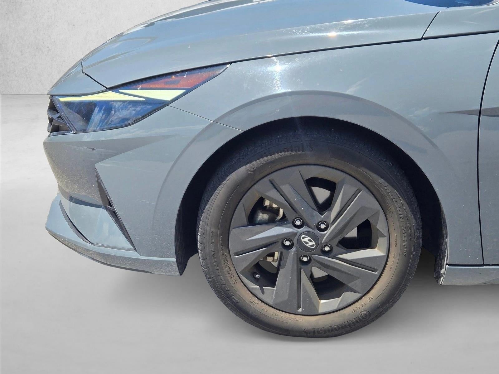 2022 Hyundai ELANTRA SEL IVT
