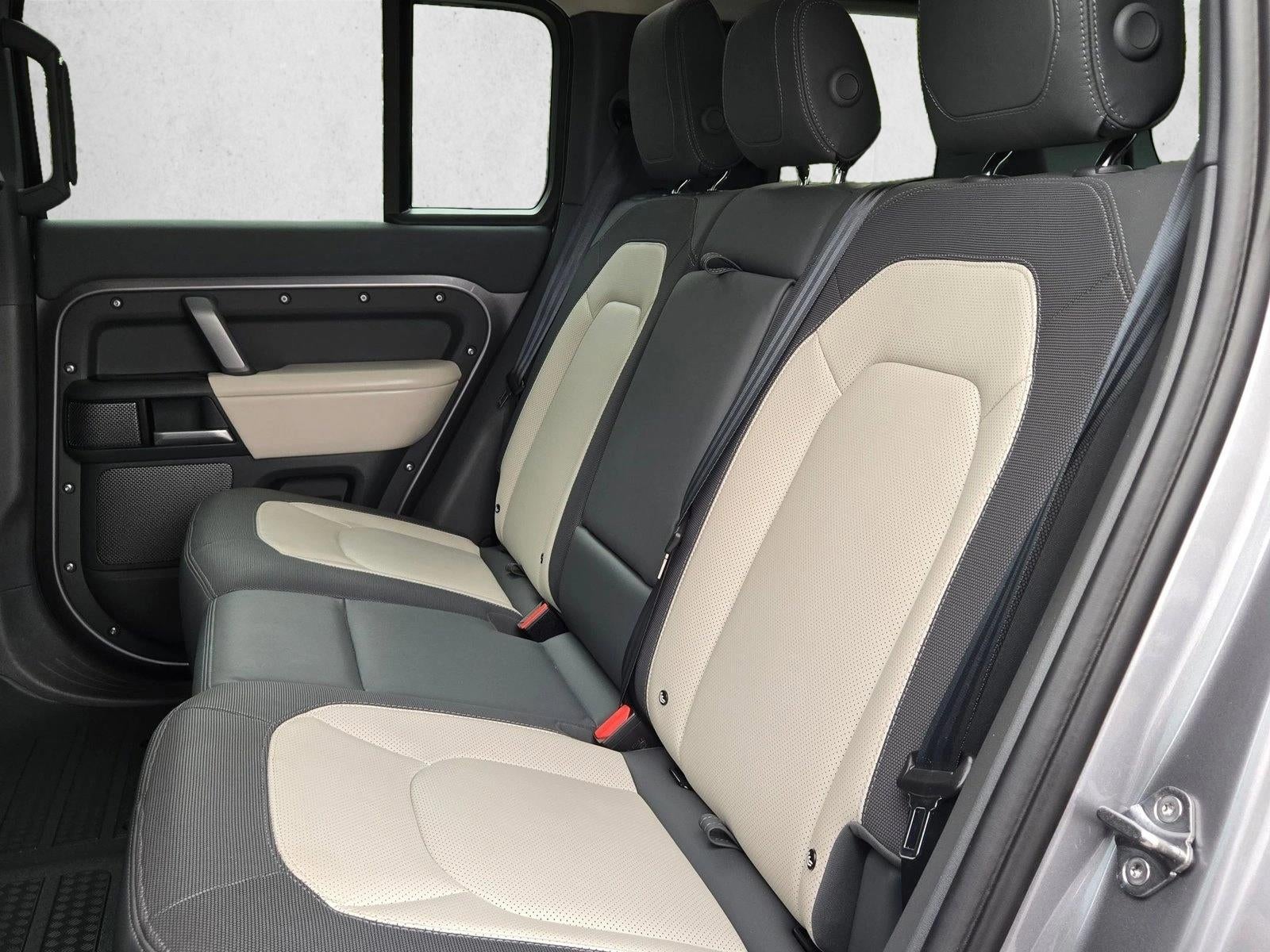 2024 Land Rover Defender 110 P400 X-Dynamic SE